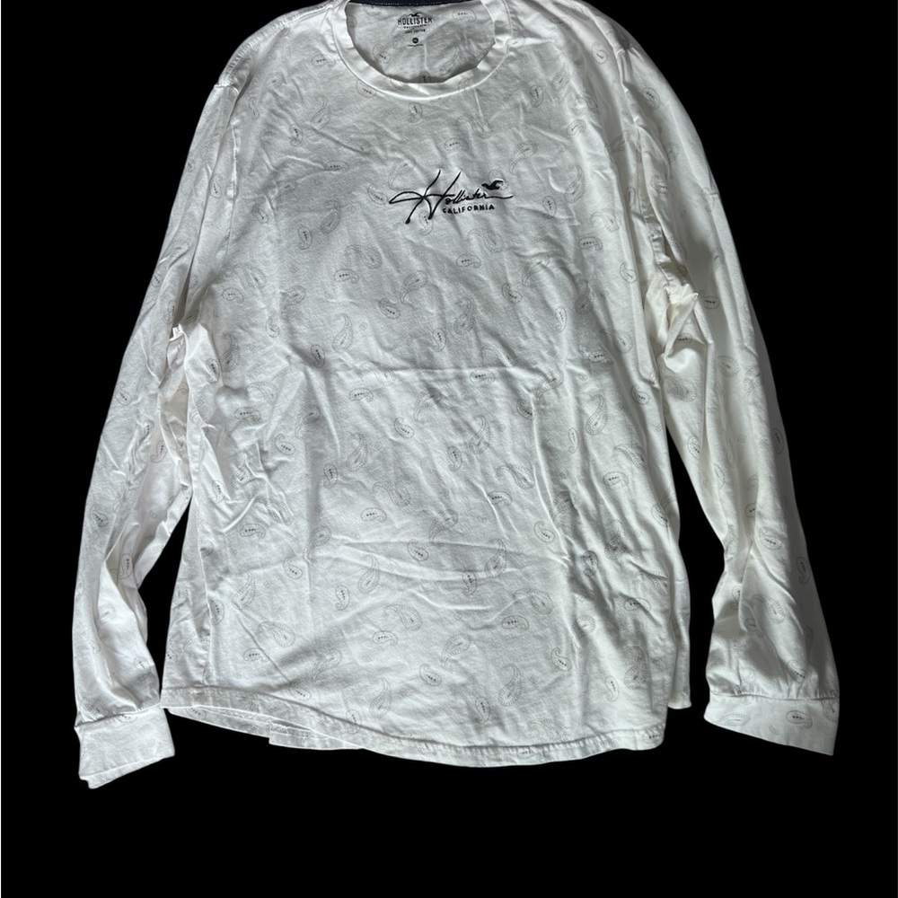 Hollister White Long Sleeve Tee with Paisley Pattern